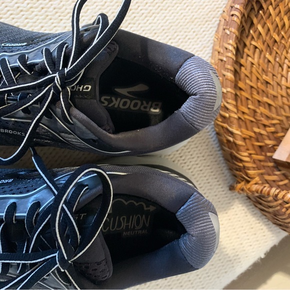 Brooks Ghost 12 EUC - Picture 5 of 8